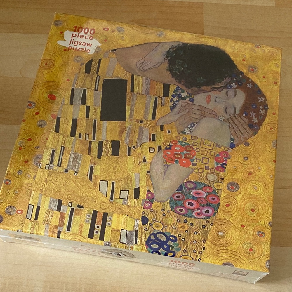 Gold and Multicolor Jigsaw Puzzle - 1000 Pieces